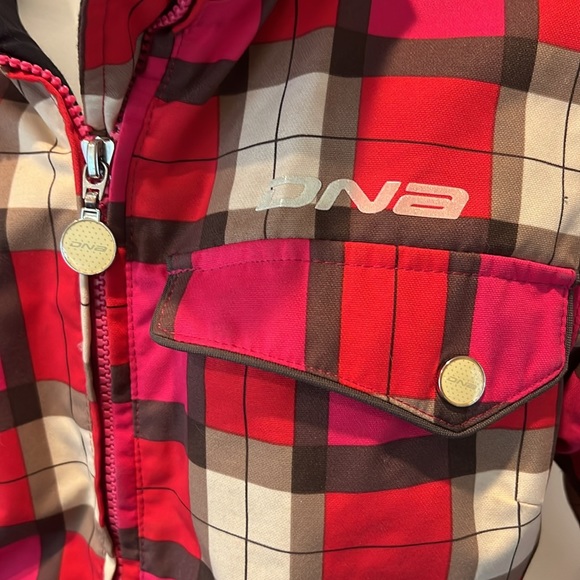 Descente North America DNA WOMANS SKI / Snowboard Jacket - Picture 6 of 10